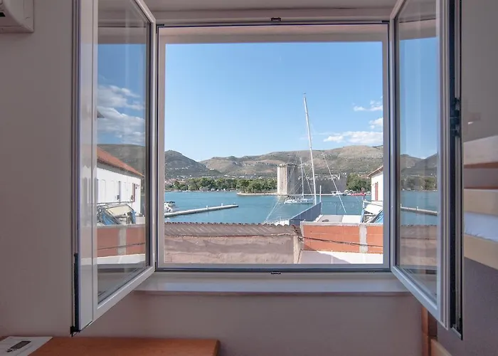 Hostel Marina Trogir